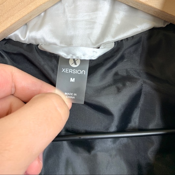 ☀️ Xersion Medium Reflective Vest w pockets Zip - Picture 3 of 6